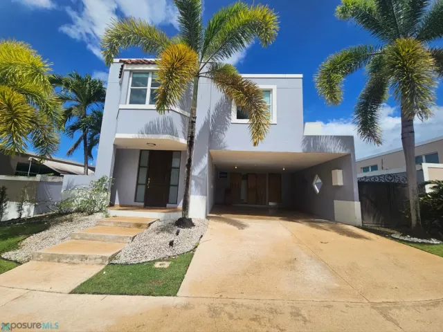 Urb. Palacios De Marbella venta en Toa Alta, PR