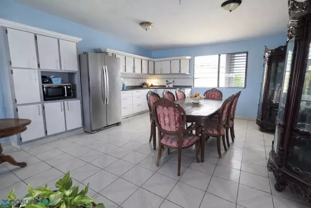 Barrio Sabana Seca venta en Toa Baja, PR