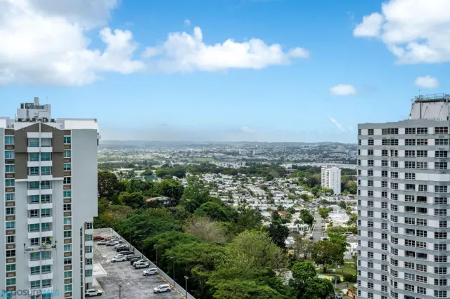 Condo La Cima De Torrimar venta en Guaynabo, PR