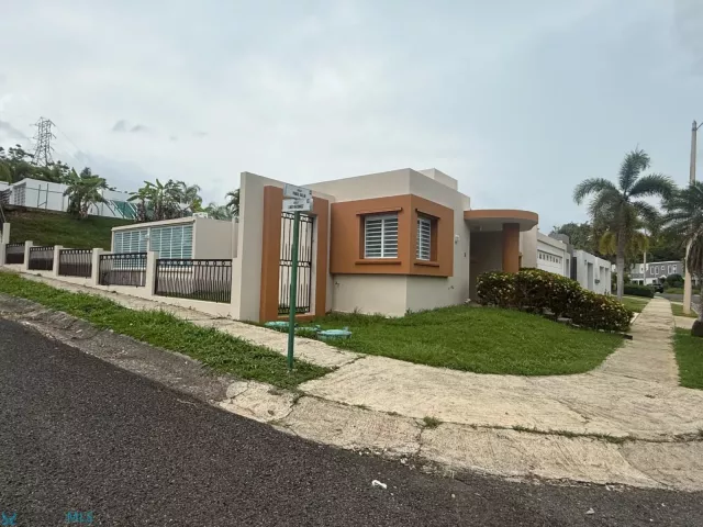 Urb. Paseo Los Robles alquiler en Mayaguez, PR