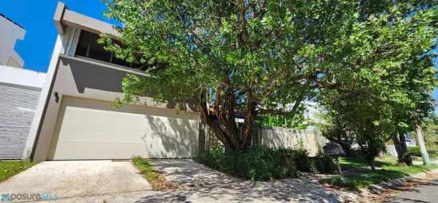 Urb. Villas De San Ignacio venta en San Juan, PR