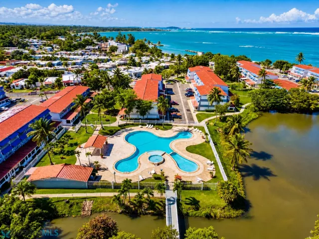 Condo Villas De Playa alquiler en Dorado, PR