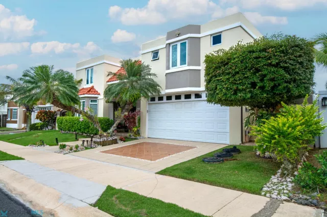 Urb. Paseo Los Corales venta en Dorado, PR