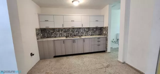 Urb. Fernandez venta en Cidra, PR