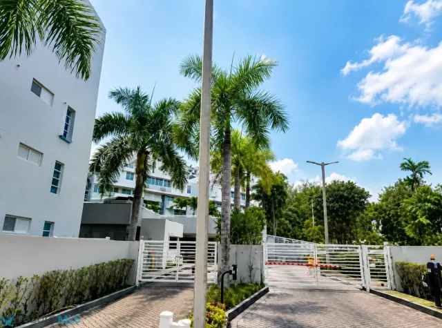 Condo Prados del Monte venta en Guaynabo, PR