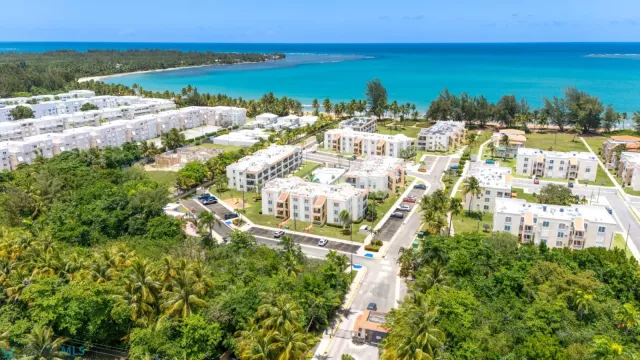 Condo Continental Beach Resort alquiler en Rio Grande, PR