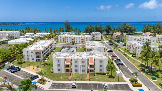 Condo Continental Beach Resort alquiler en Rio Grande, PR