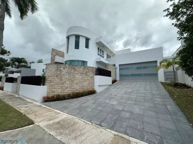 Urb. Santa Maria venta en San Juan, PR