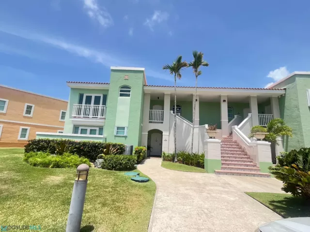 Condo Mare Sereno, Palmas del Mar en Humacao, PR
