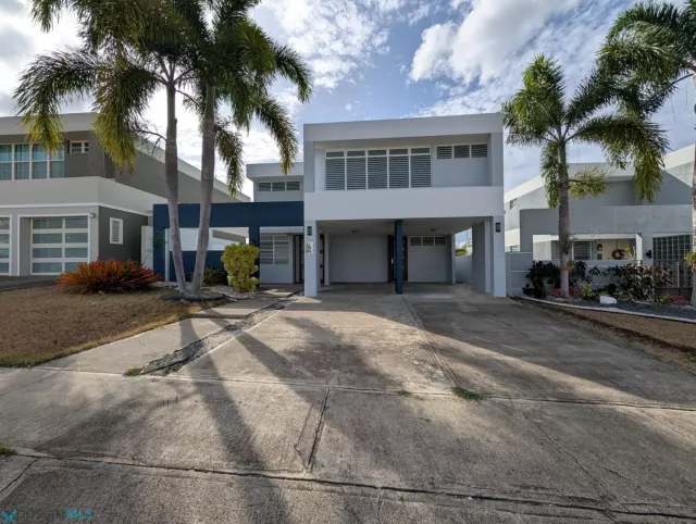 Urb. Parques De Jacaranda alquiler en Santa Isabel, PR