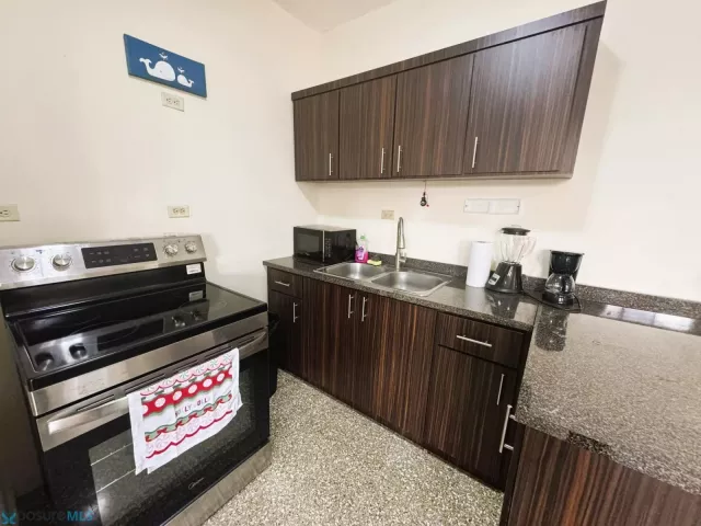 Barrio Cocos alquiler en Quebradillas, PR