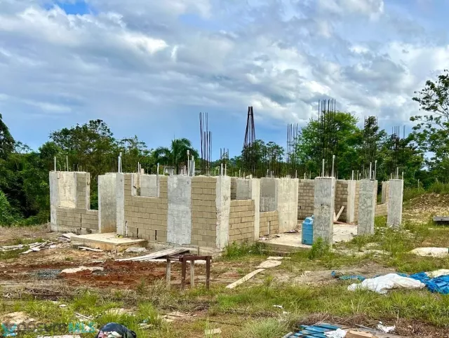 Barrio Robles venta en San Sebastian, PR
