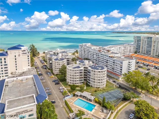 Condo Pine Grove alquiler en Carolina, PR