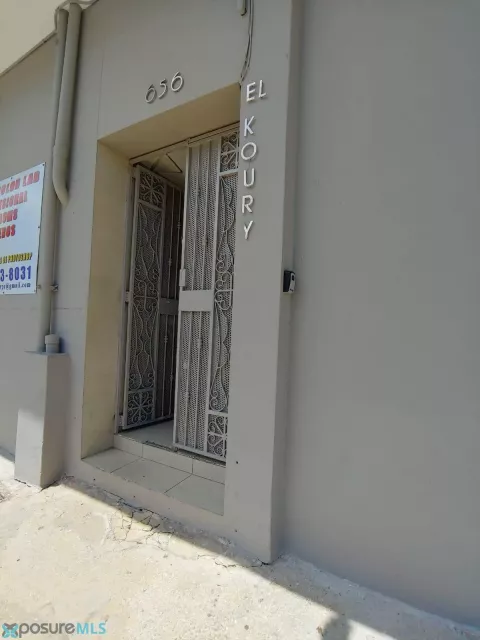 Condo El Koury venta en San Juan, PR