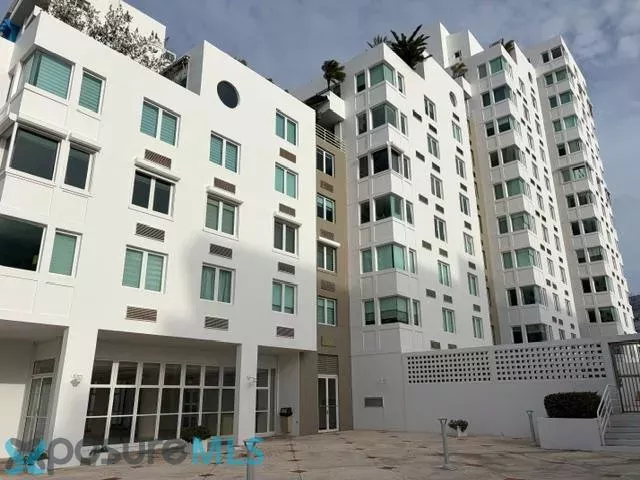 Condo PlayaBlanca Cond venta en Carolina, PR