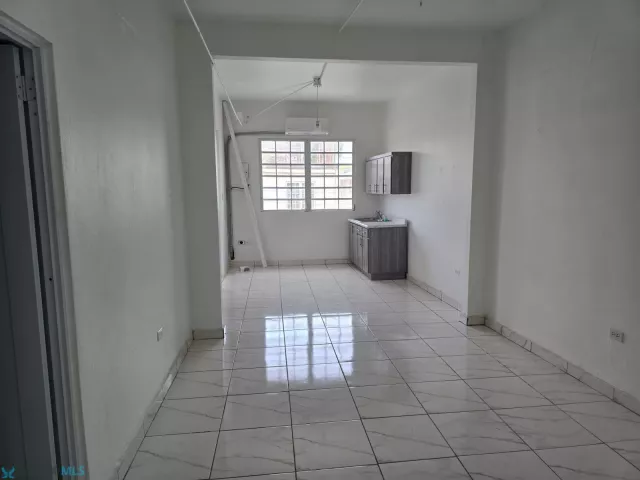 Barrio Pueblo alquiler en Aguada, PR