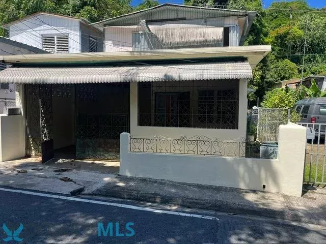 Barrio Manantiales en Mayaguez, PR