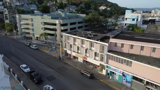 Barrio Pueblo venta en Aguadilla, PR