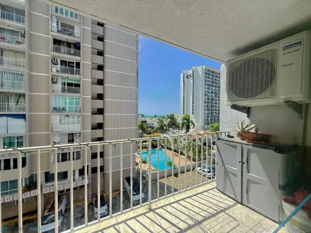 Condo New San Juan alquiler en Carolina, PR