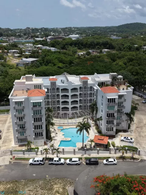 Condo Laderas Del Mar en Aguadilla, PR