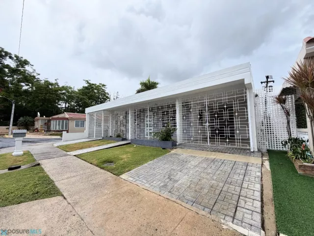 Urb. Royal Gardens venta en Bayamon, PR