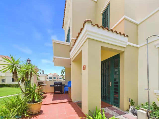 Urb. Punta Del Mar venta en Rincon, PR