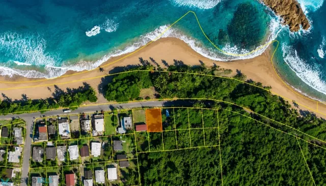Barrio Palmas Altas venta en Barceloneta, PR