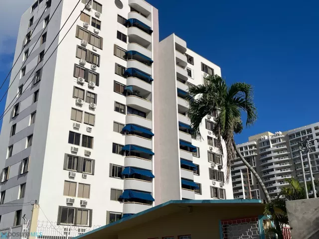 Condo Floral Plaza venta en San Juan, PR