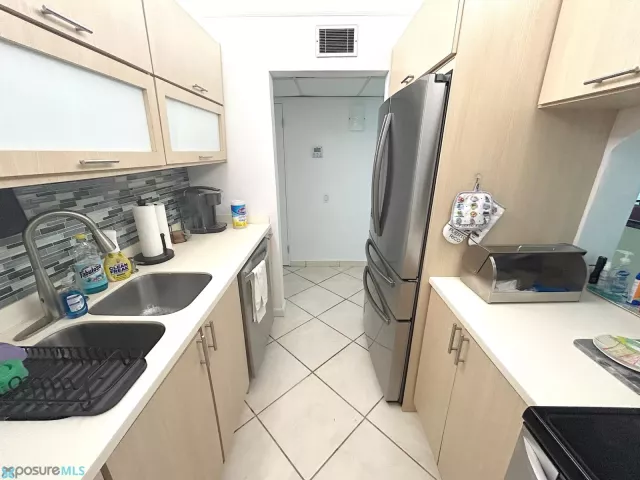 Condo Esj Towers alquiler en Carolina, PR