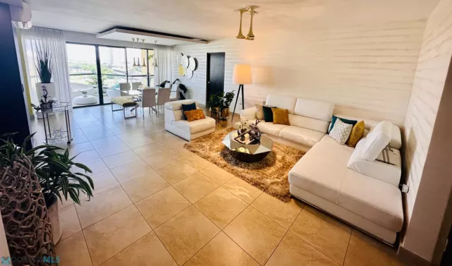 Condo Quantum Metro Center alquiler en San Juan, PR