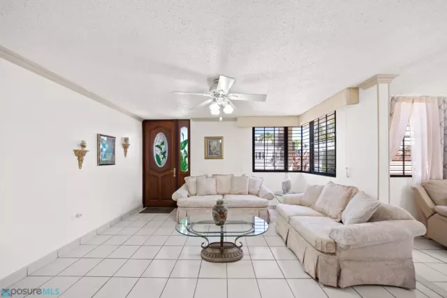 Urb. Villas De Buena Vista venta en Bayamon, PR