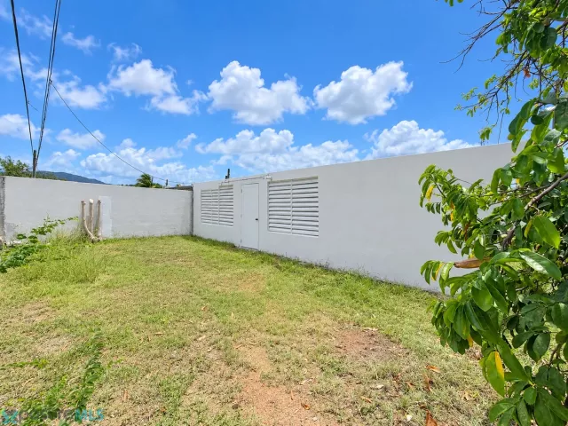 Urb. San Antonio venta en Arroyo, PR